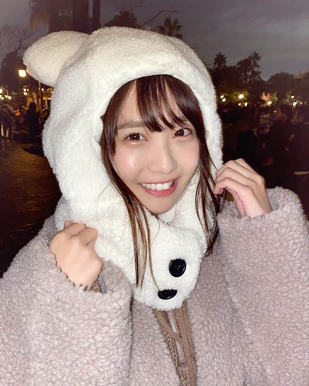 天羽希純のインスタグラム：「きすみとディズニーいこー🏰💓  #ディズニー #ディズニーランド #ディズニーコーデ」