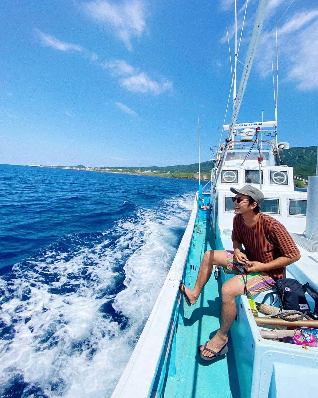 Ami さんのインスタグラム写真 - (Ami Instagram)「2021 夏の思い出🌈🐬  この水着デザインが可愛くて、短パン履くと、街歩きもできるし、とっても気に入ってたのに 失くしちゃった。。 絶対家のどこかにあるはずなのに、どんだけ探しても...😢」10月19日 19時53分 - ami_dream05