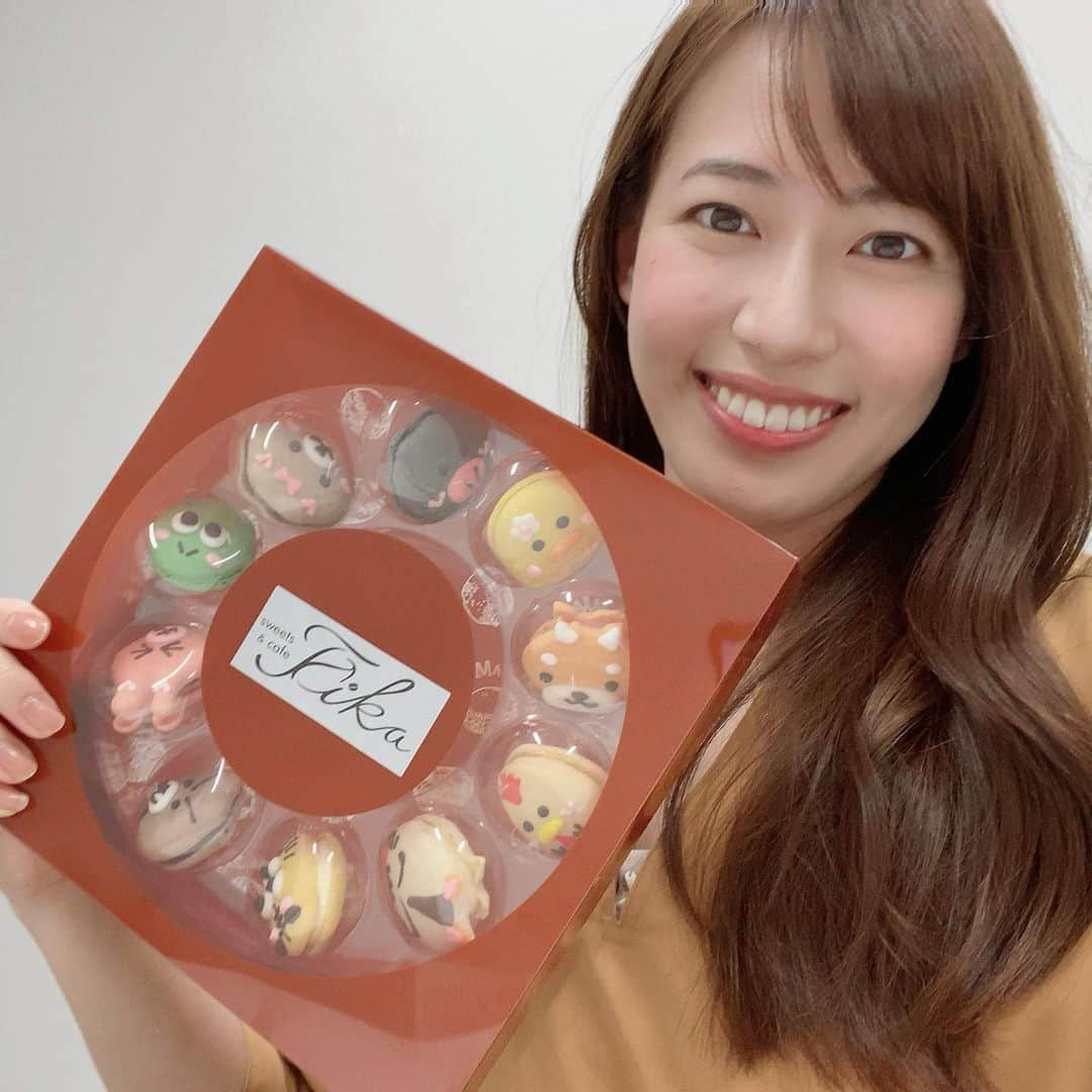 大西遥香さんのインスタグラム写真 - (大西遥香Instagram)「. かわいいマカロンいただきました🥰  かわいくて食べるのがもったいない… と言いつつ美味しくいただきました😋💗  今月バタバタだけど頑張って乗りきる！！！  #マカロン #動物 #macaron #新潟 #niigata #fika」10月19日 21時09分 - hrka_onsh