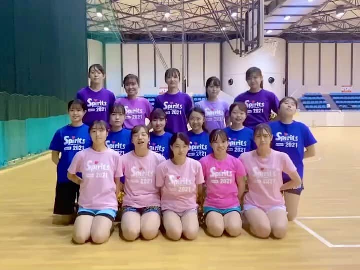 中央大学応援団チアリーディング部SPIRITSのインスタグラム：「【白門祭カウントダウン】 🌼本日から白門祭までのカウントダウン企画を行います  白門祭ステージまであと“🔟日”となりました❣️ 本日の動画は有り余る若さで元気いっぱいフレッシュな1年生です🐣✨  👯‍♀️SPIRITS白門祭演技💕 10/29(金)16:00~16:30 2ステ 10/31(日) 14:00~14:30 2ステ  🎺応援団白門祭演技🎌 10/29(金) 15:30~16:00 2ステ 10/30(土) 17:00~17:30 2ステ  ⚠︎撮影時のみマスクを外しています。  #中央大学#応援団 #中央大学応援団 #チアリーディング#SPIRITS#白門祭#カウントダウン#カウントダウン企画#cheer#cheerleading#cheerleadingteam#chuo#chuouniv#チア部#チア」