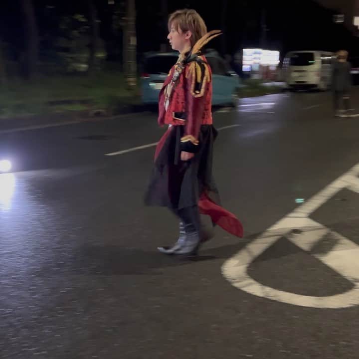 江田剛のインスタグラム：「birthday LIVEまでのカウントダウン3日目😄👍  今日はOP映像撮影の時のメイキングをちょこっとだけ公開😆✨✨  どんな映像に完成されるのか 是非会場で確認してね😙💜  #江田剛  #birthday #LIVE  #1024  #カウントダウン #5 #OP #映像」