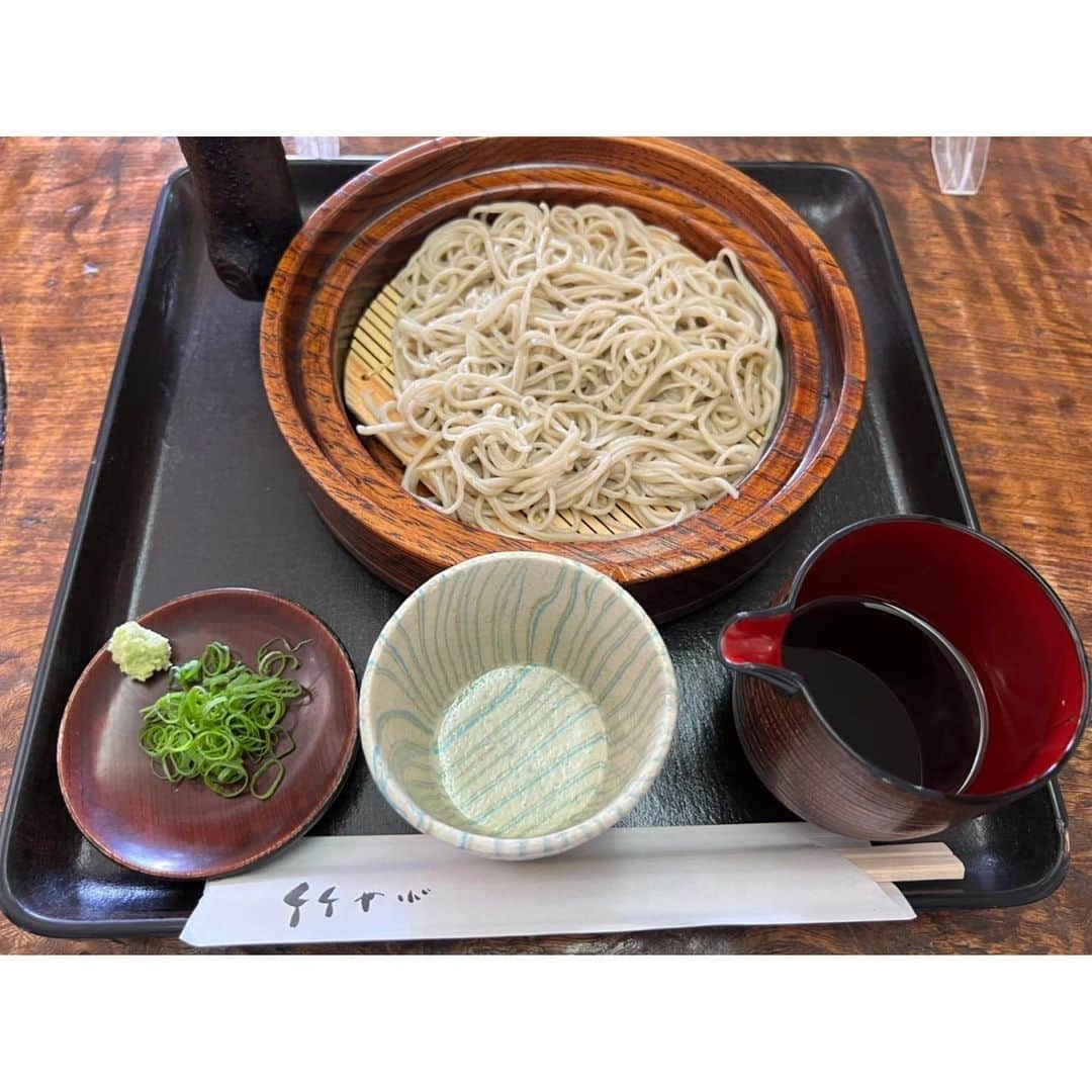 則島奈々美のインスタグラム：「ジブリ感満載のお蕎麦やさん𓅿𓅿𓅿 食べたかった物が売り切れで残念でしたー😮‍💨 ⁡ #蕎麦#箱根 #いつぶりの投稿😂」