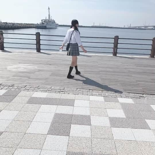 林優菜のインスタグラム：「. これは福島の時の😸 ひなまるがとってくれたやつ🥰 . . . #福島 #in福島 #制服 #JK #2年前 #18歳 #珍しく動画投稿してみた #最近の趣味は #過去動画見返すこと」