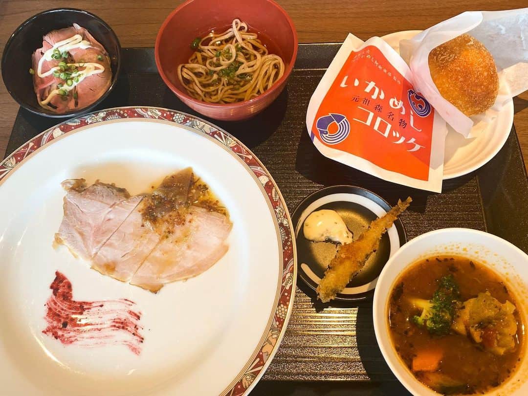 おのののかさんのインスタグラム写真 - (おのののかInstagram)「＊ 東京ドームホテルで北海道ビュッフェ☃️🍴  １番のお目当ては、いかめしコロッケ🦑💓 いかめしコロッケはおかわりするほど美味しいし、 他の食べ物も全部美味しくて最高でした😮‍💨🙏✨ いや〜食べた〜もう悔いはない〜😮‍💨✨ #いかめし阿部商店 #美人社長」10月20日 21時00分 - ononono_ka