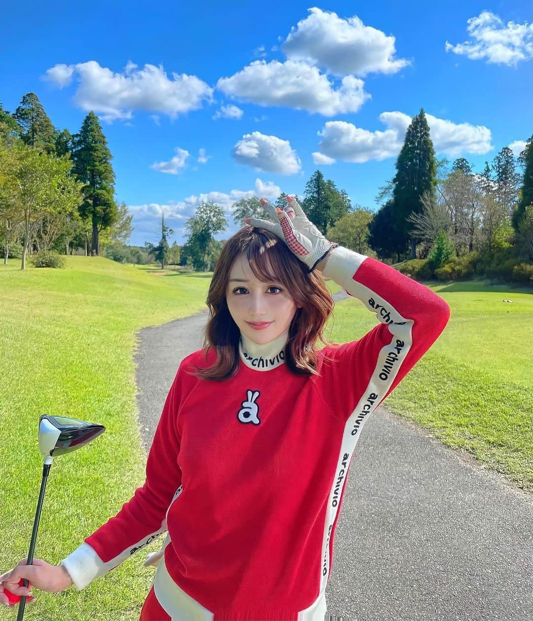 ゆかちんさんのインスタグラム写真 - (ゆかちんInstagram)「ブランク空いてますがゴルフ歴4年目突入⛳️  ゴルフウェアは  @archivio.official_online 🏌️‍♀️⛳️ かわいいよね✨ここ愛用してます💕  ゴルフいっぱい誘ってね🥰✨  #ゴルフ女子 #ゴルフ女子コーデ  #千葉バーディクラブ #千葉ゴルフ  #ゴルフウェア #ゴルフ大好き  #ゴルフ女子と繋がりたい」10月20日 19時35分 - y__chan___