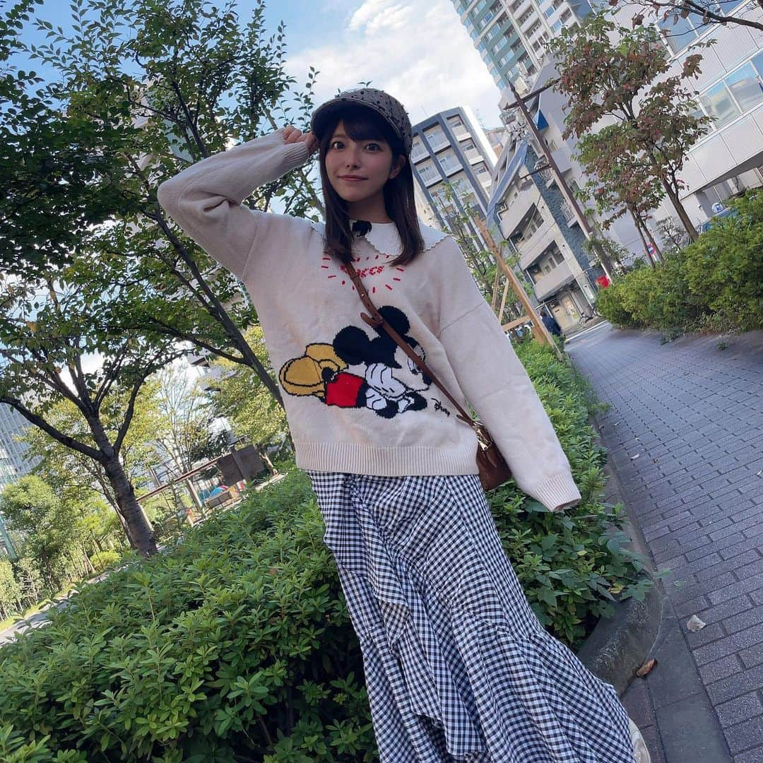 上原亜衣さんのインスタグラム写真 - (上原亜衣Instagram)「急に寒くなったから お洋服引っ張り出してきた…。  お買い物行きたいな💗  #ootd  #ディズニーコーデ  #みたいになった」10月20日 15時38分 - ai_uehara_ex