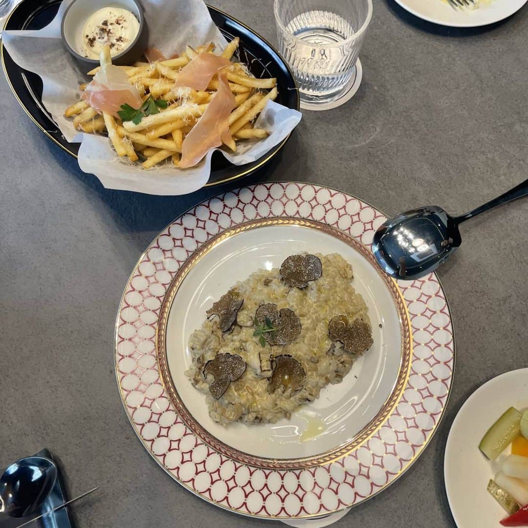 ソン・ユリさんのインスタグラム写真 - (ソン・ユリInstagram)「야미야미🍽」10月20日 18時40分 - sung_yuri_