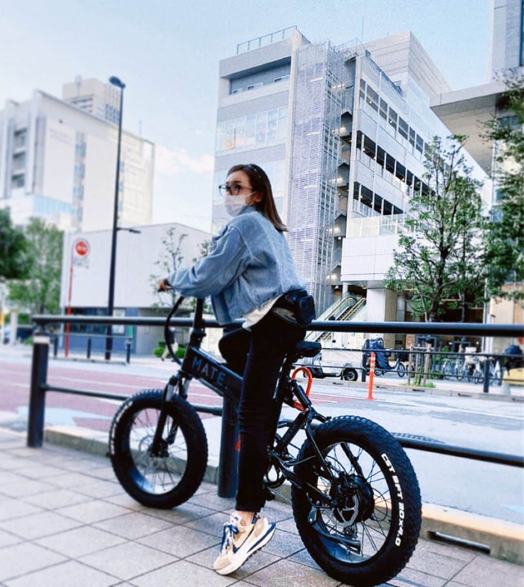 加護亜依さんのインスタグラム写真 - (加護亜依Instagram)「MY BIKE 🚲  最近はどこに行くのも一緒😋  #自転車好き」10月20日 18時49分 - ai.1988kg