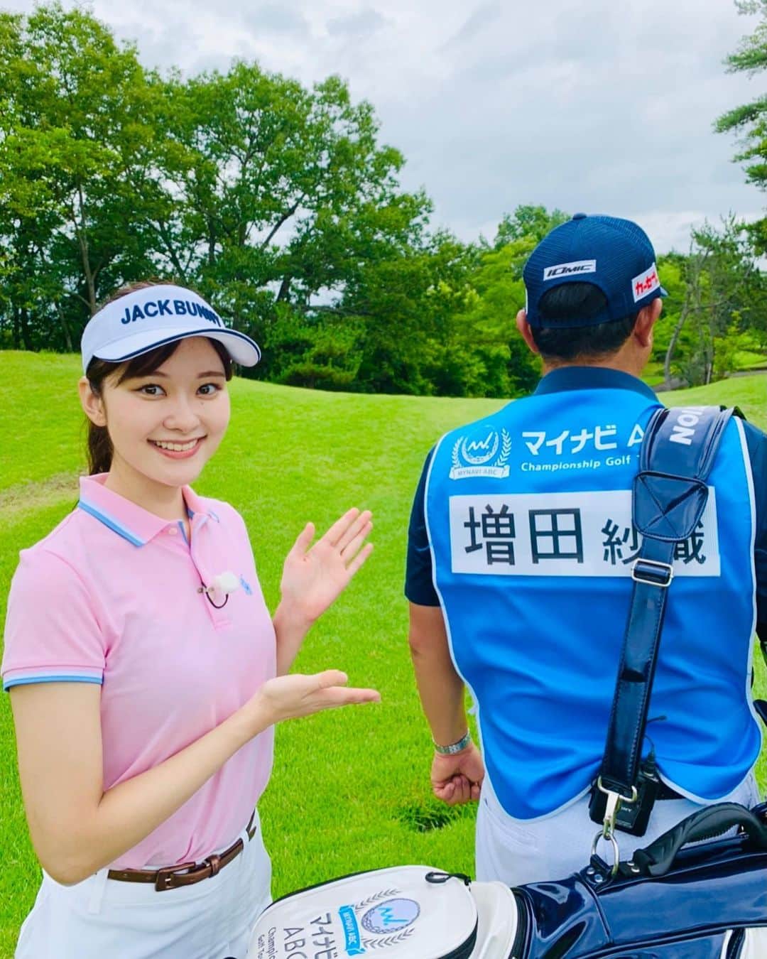 のインスタグラム：「YouTube「ABCスポーツチャンネル」に新しい動画がアップされています！ プロキャディの小岸さんについて頂きました！小岸さんとのトークもお楽しみください！⛳️ . . . #golf #golfwear #golfyoutube #golfgirl #ゴルフ女子 #ゴルフウェア #ゴルフコーデ #ゴルフスイング #ゴルフ女子コーデ #ゴルフ場 #abcゴルフ倶楽部 #ゴルフ部 #ゴルフ好き #ゴルフ大好き #プロキャディ #ゴルフスタグラム #ゴルフファッション #ゴルフコーディネート  #ゴルフコース #関西ゴルフ #ゴルフyoutube」