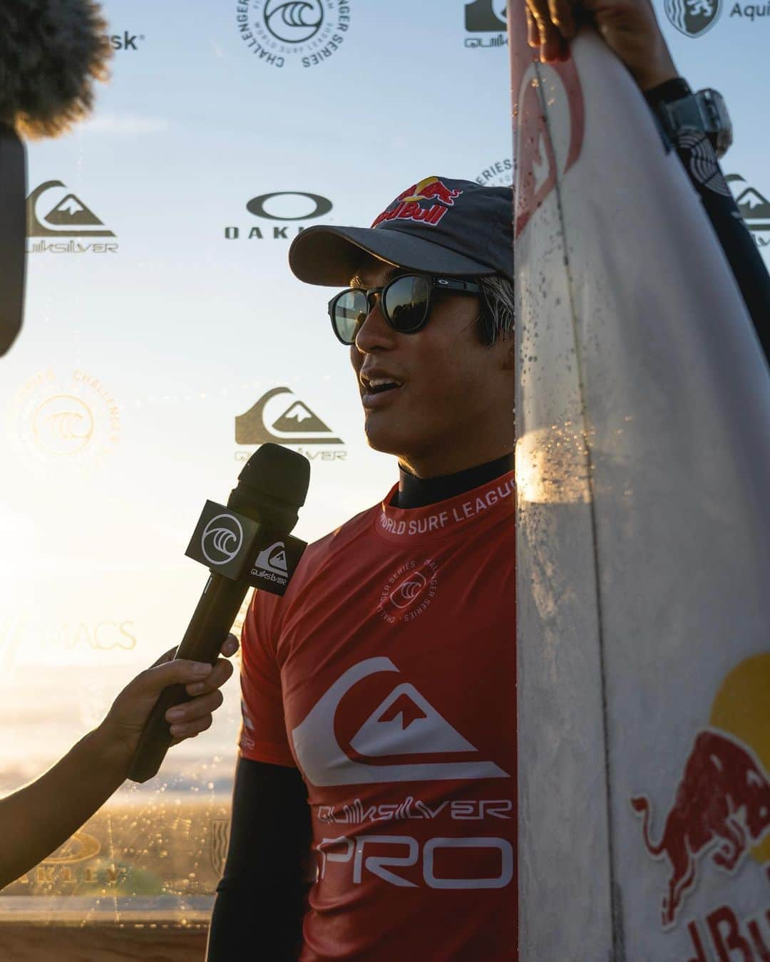 五十嵐カノアさんのインスタグラム写真 - (五十嵐カノアInstagram)「Can never stop learning and getting better 🧎🏽‍♂️into round 3 at the Quiksilver Pro France 🇫🇷」10月21日 5時39分 - kanoaigarashi