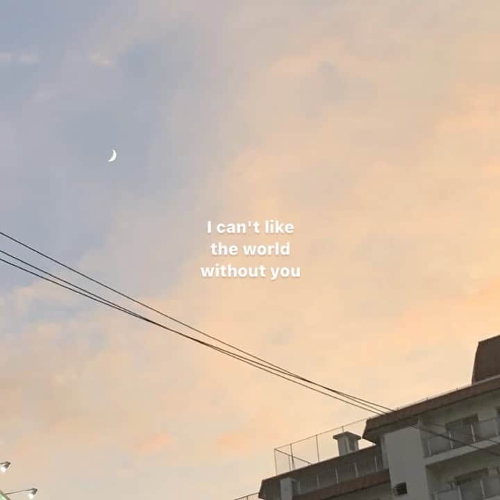 千葉祐夕のインスタグラム：「私の今いちばん好きな曲です 、素敵 . 🌙」