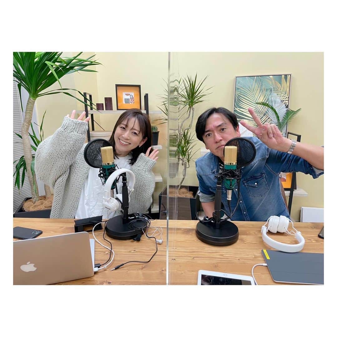 伊藤舞さんのインスタグラム写真 - (伊藤舞Instagram)「🎙 今日のボイスマは 入社23年目と入社15年目の こっち側コンビでお送りしました。 . 明日はヒルナンデスに出演する 愛ちゃん @ai.tono_fbs を見守るべく 萌ちゃん @n_moepi_fbs と 応援配信します♡ . . #ボイスマ #明日もぜひ」10月20日 23時22分 - maiito_fbs