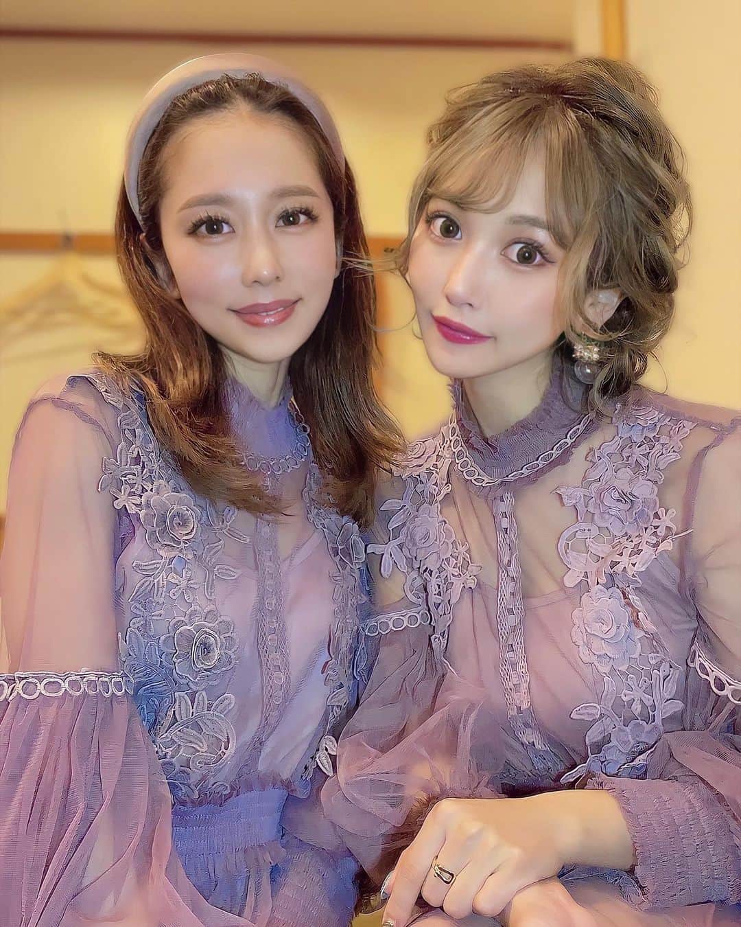 のインスタグラム：「. . アフタヌーンから ハシゴ。安定のでろさん🤤 . えりなさんの胃袋に ついついつられてしまう❤ . . #双子コーデ #デート #松江グルメ」