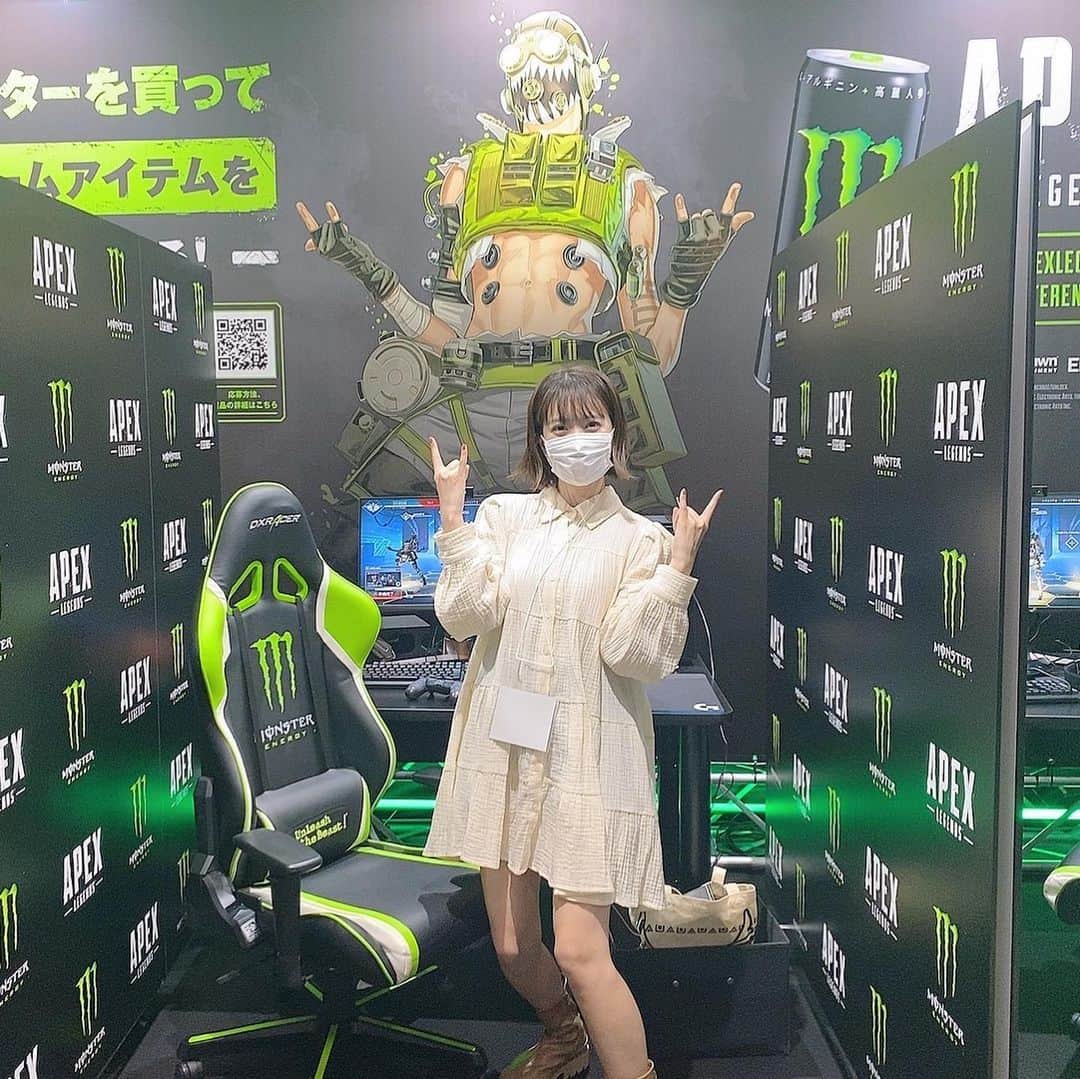 三田寺理紗のインスタグラム：「東京ゲームショー🤟  トシゾーさんと工藤さんと 楽しかった思い出をここにも☺️✨  #tgs2021  #apexlegends  #apex  #ikea  #amongus  #mhrise」
