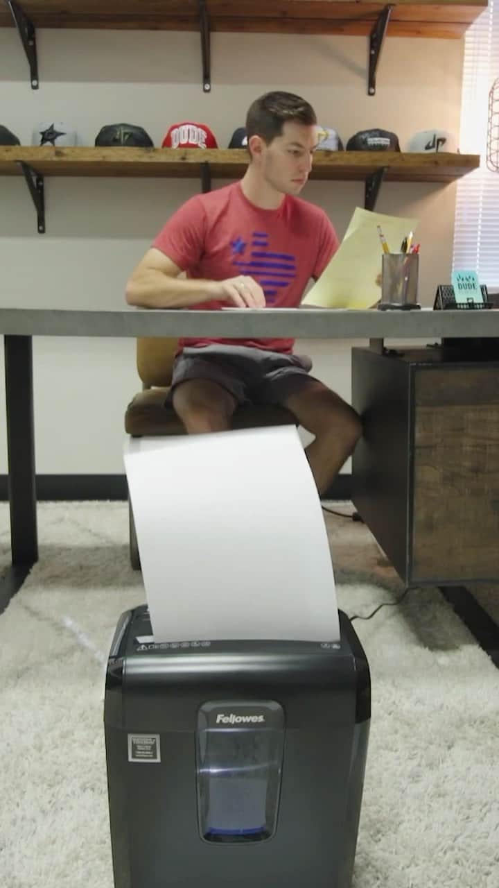 Dude Perfectのインスタグラム：「Top 6 most satisfying trick shots. Which one’s your fav?! #DPVault」