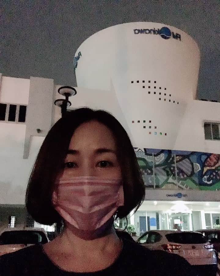 のインスタグラム：「おはようございます！ まだ暗い空からのスタートです。 今日もFine！な１日お過ごし下さい♪ #イマソラ #am5:55 #沖縄 #fine873  #fmokinawa」