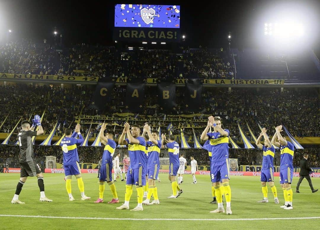 マルコス・ロホさんのインスタグラム写真 - (マルコス・ロホInstagram)「Vamos @bocajrsoficial gran noche en la Bombonera todos juntos 💙💛💙 que lindo jugar con nuestra gente」10月21日 11時37分 - marcosrojo