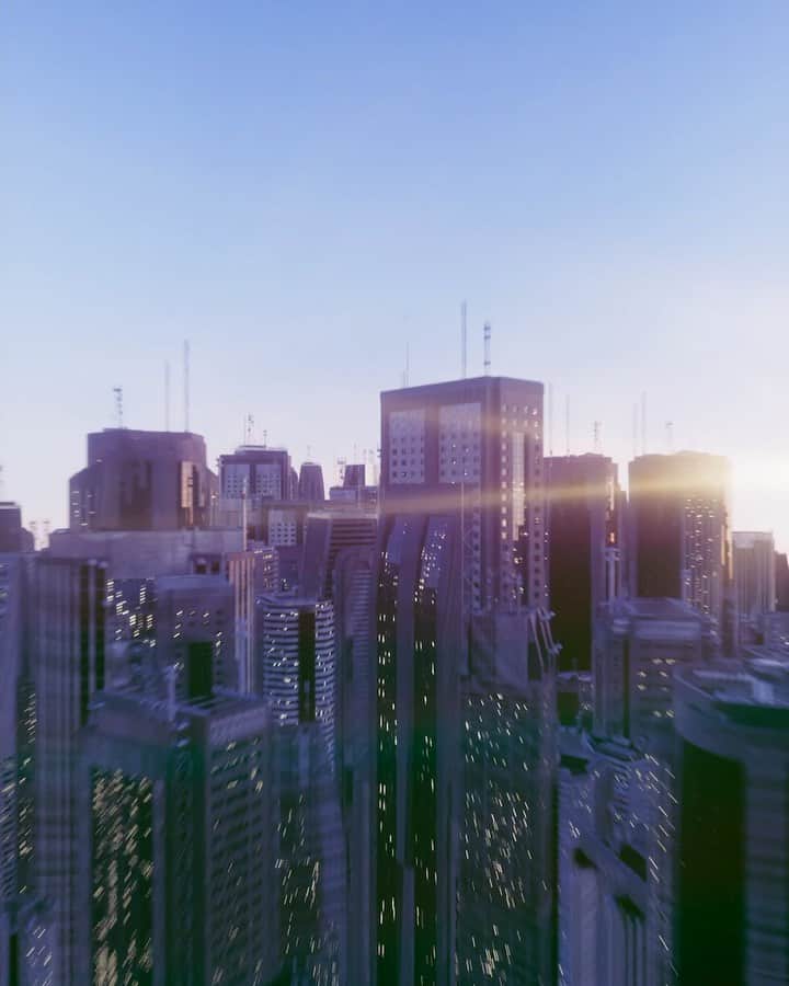 エイティーズのインスタグラム：「Welcome to the EYTYS Penthouse」