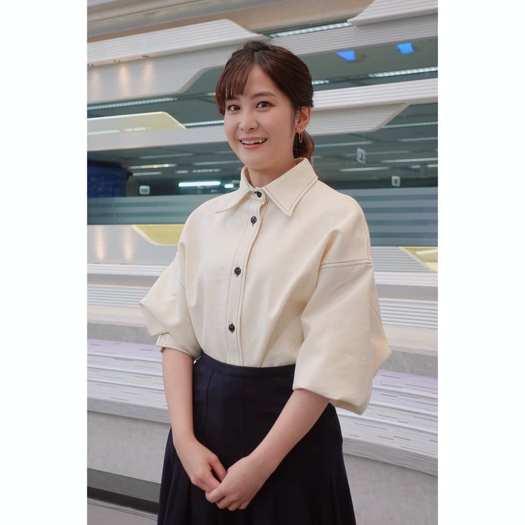 林美桜さんのインスタグラム写真 - (林美桜Instagram)「衣装です👗 急に寒くなって🥺🍃  月 ブラウス・スカート @strawberry_fields_official アクセサリー @joueteofficial  火 ワンピース @obli_official アクセサリー @joueteofficial  水 ブラウス・スカート @sanki.press アクセサリー @joueteofficial」10月21日 16時20分 - miou0hayashi