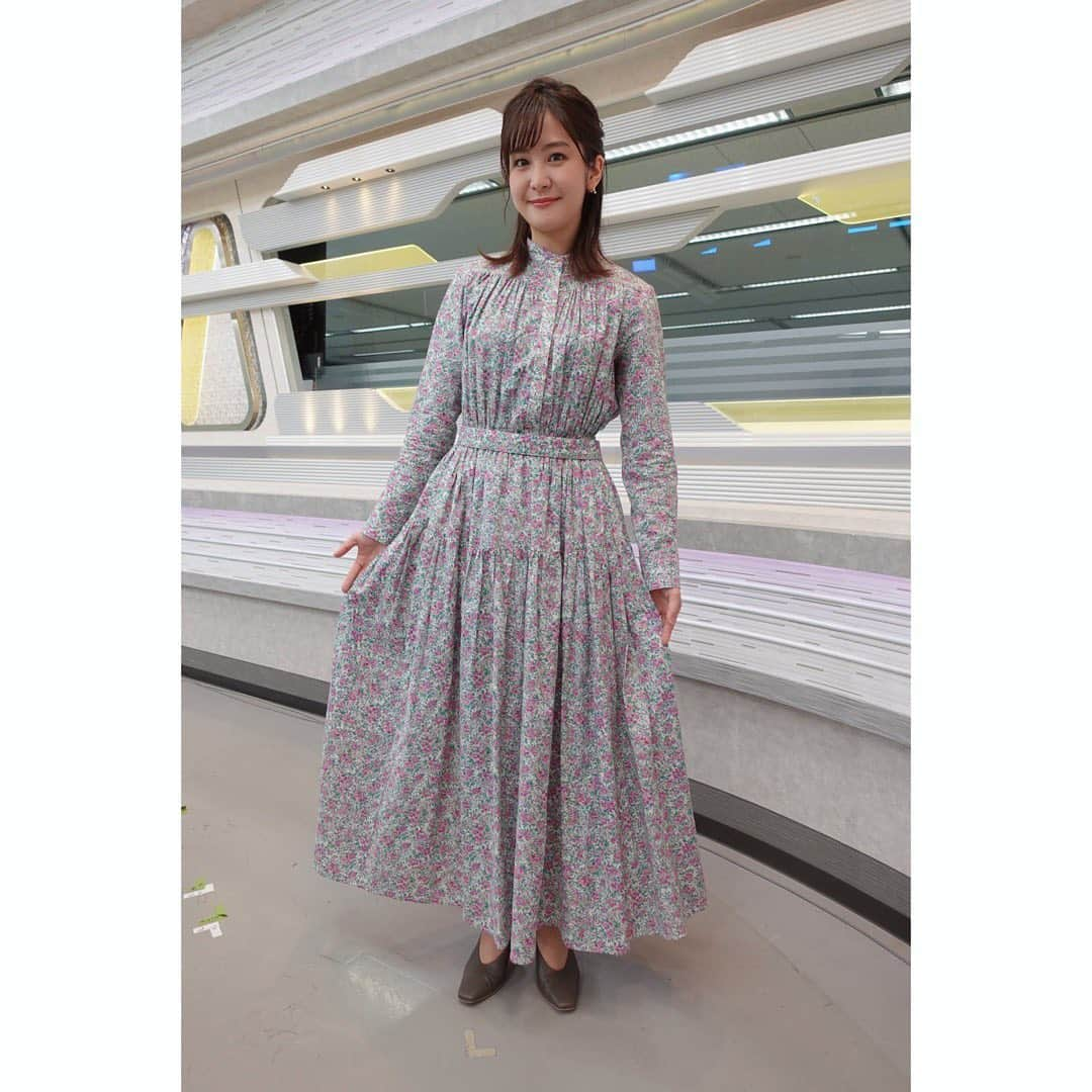 林美桜さんのインスタグラム写真 - (林美桜Instagram)「衣装です👗 急に寒くなって🥺🍃  月 ブラウス・スカート @strawberry_fields_official アクセサリー @joueteofficial  火 ワンピース @obli_official アクセサリー @joueteofficial  水 ブラウス・スカート @sanki.press アクセサリー @joueteofficial」10月21日 16時20分 - miou0hayashi