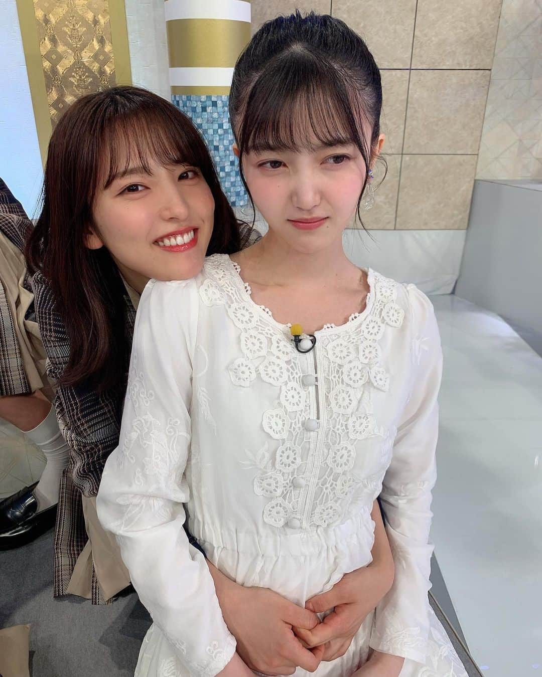 久保史緒里ファンアカウントのインスタグラム：「愛が重めなコンビ #乃木坂46 #久保史緒里 #久保ちゃん #毎日久保史緒里 #久保ちゃん白すぎ可愛すぎ  #久保史緒里さんしか #毎日がkuboshioriday  #早川聖来」