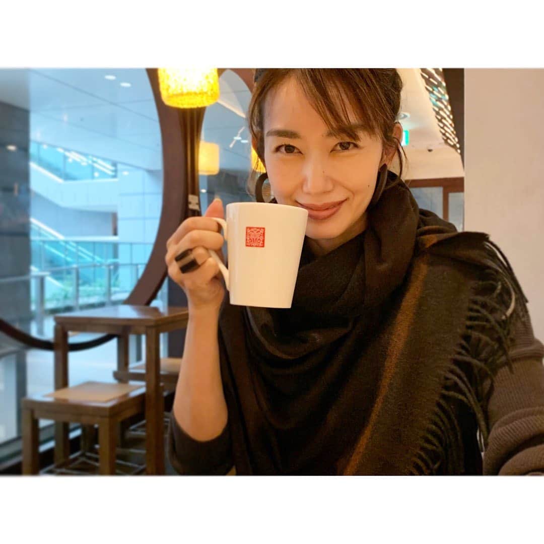 のインスタグラム：「* * ホットタピオカミルクティー☕️ * #春水堂  #joshuaellis」