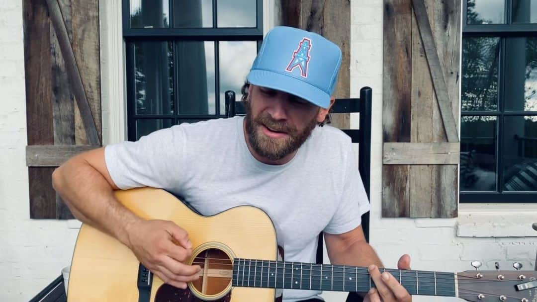 チェイス・ライスのインスタグラム：「Unreleased new song “Carolina Blue”  SEC is cool and all, but I’ll always be a Carolina boy. Lemme know if this should make the next record.   @tylerhubbard  @chrisloockeguitar  @canaansmith」