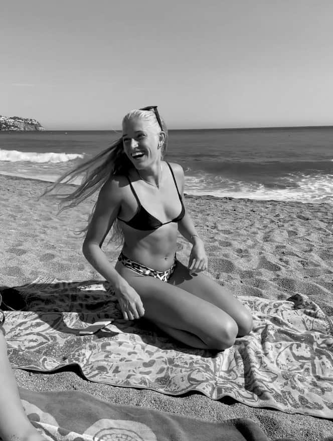 イダ・カーストフのインスタグラム：「In my right element」