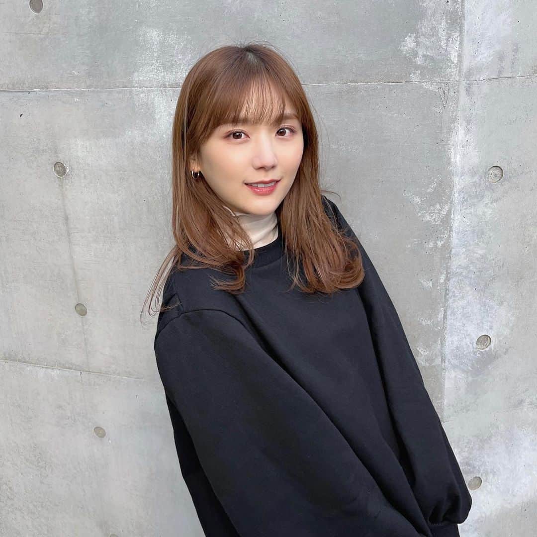 ひよんのインスタグラム：「🖤🖤  私服は割と黒多め🤭🖤  #ひよん」