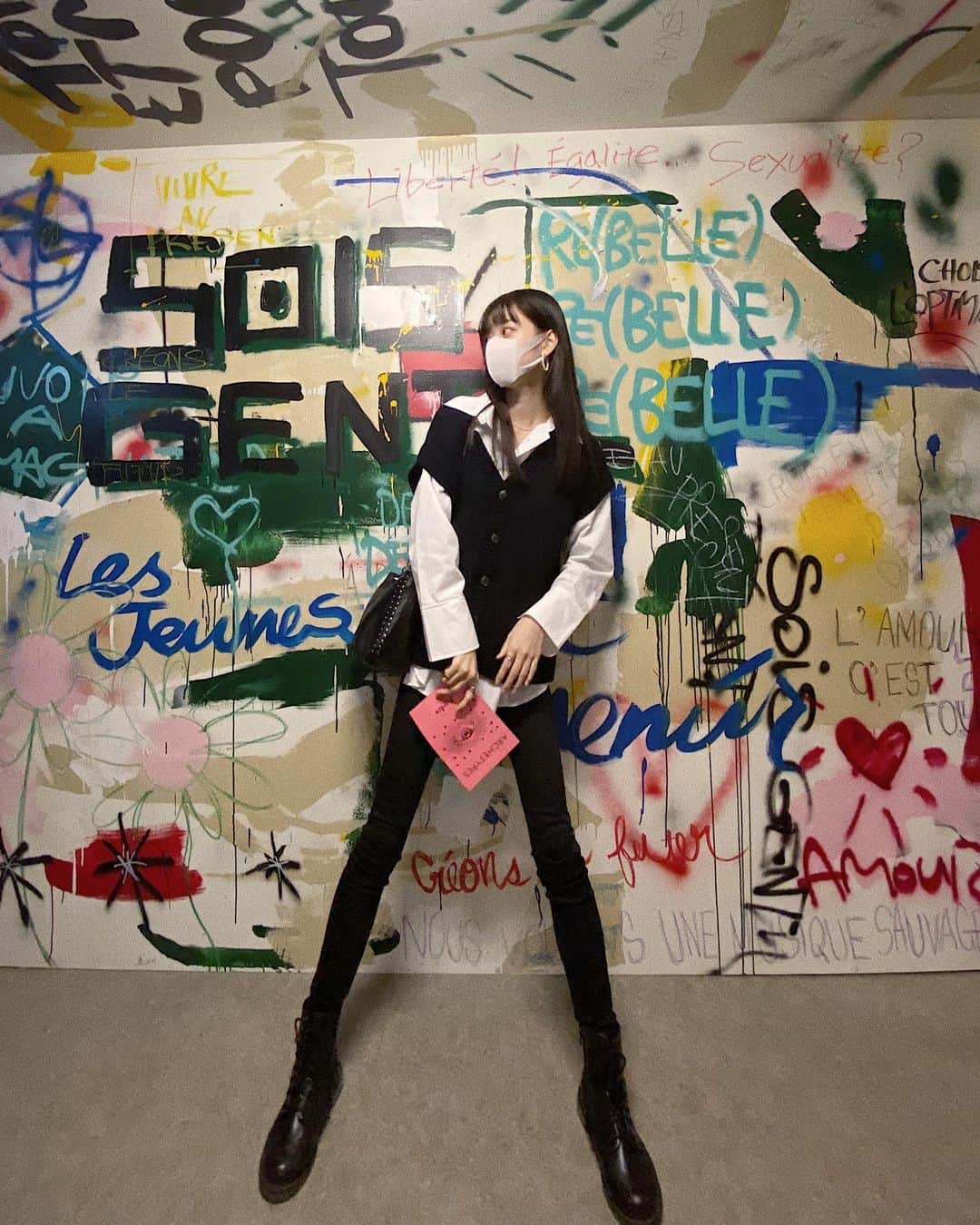 夏目璃乃のインスタグラム：「・ ・ 授業で #guccigarden へ行ってきました✧ 全部素敵で楽しかった🤍 ・ ・ また写真も色々載せます‪‪☺︎‬ ・ ・ #夏目璃乃 #rinonatsume #181cm #model #ノーマルカメラ #guccigarden #fashion #style」