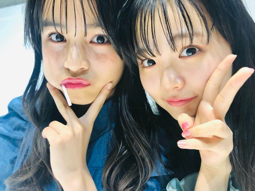 ニコ☆プチのインスタグラム：「🤍🤍  アップもあるのです…🙆🏻‍♀️🙆🏻‍♀️💓  #有坂心花 #小松崎ふたば #ニコプチ #はなたば」