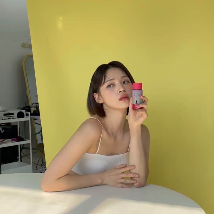 Yoonbitnaのインスタグラム：「달심 촬영💕 건강하게 예뻐지자!✨ . 오늘 넘 즐거웠던 촬영🐥❤️ @dalsim_official」