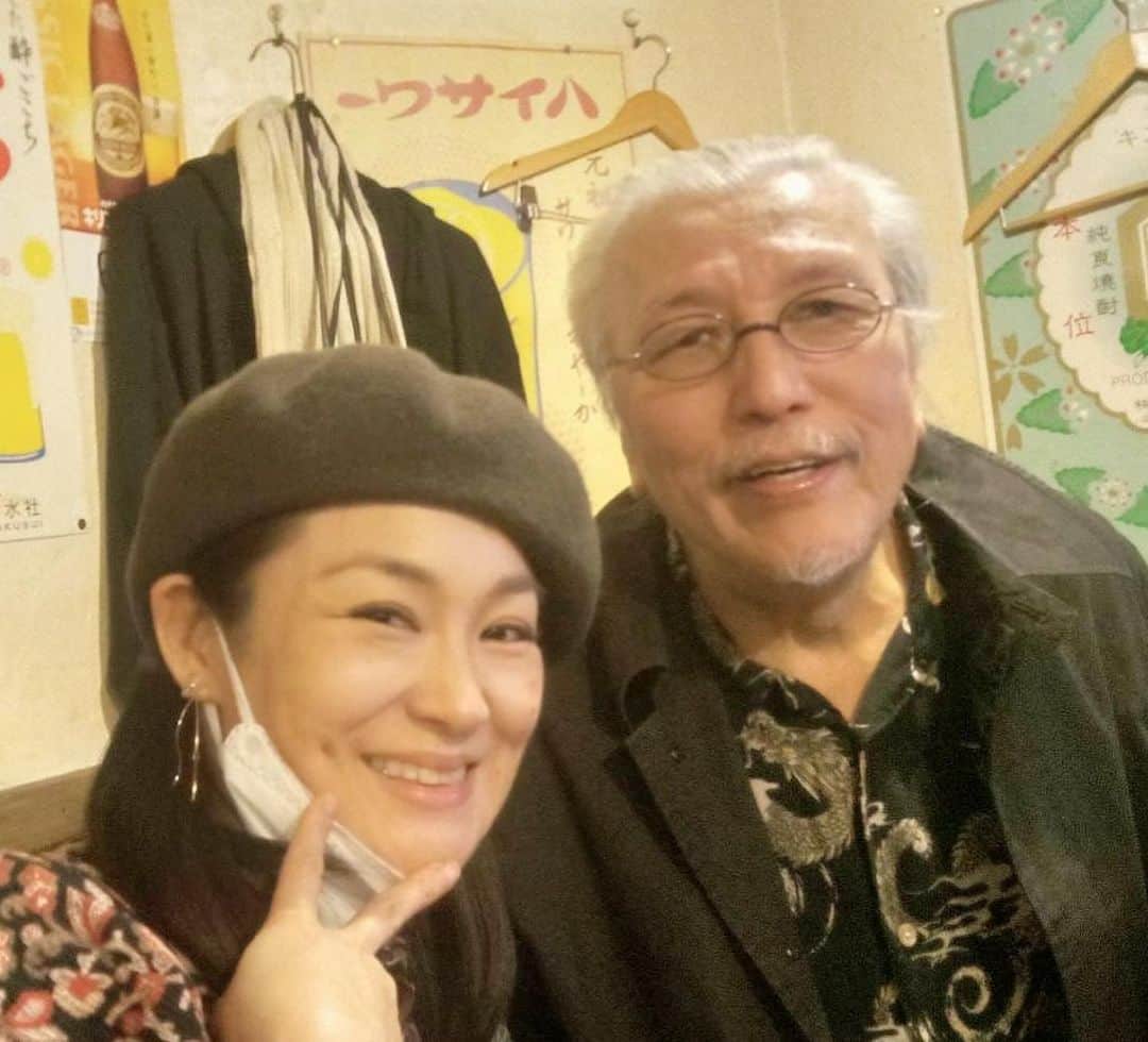 上久保慶子のインスタグラム：「1年ぶりの再会♡ 「浅草の陽気な女房たち」 主演の廣田行生さん^ ^ 角ママと打合せ後との事✨  相変わらずお元気そうで素敵な方でした🌹 楽しい宴に感謝♡ 久々の #くりから にて✨  #廣田行生 さん #演劇集団円 #再会 #感謝 #共演して1年ぶり #懐かしの写真を載せて #上久保慶子」