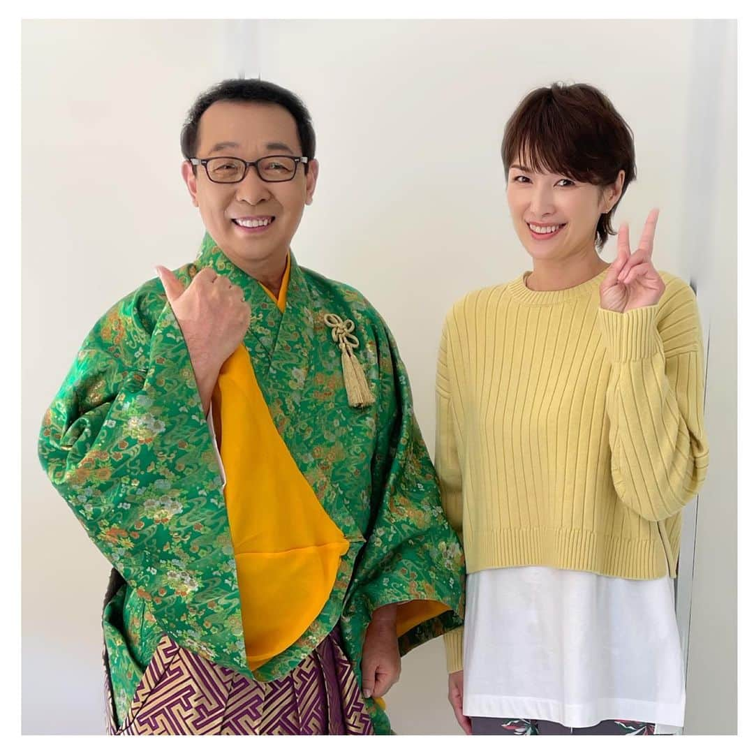 さだまさしさんのインスタグラム写真 - (さだまさしInstagram)「吉瀬美智子さんと📸 「ジャパネット35周年　利益還元祭」ＣＭ始まりました。 撮影中にふざけていたら、 まっさマニアのミタが、、、👀 . #吉瀬美智子 #さだまさし #sadamasashi #ジャパネット #利益還元祭」10月22日 16時10分 - sada_masashi