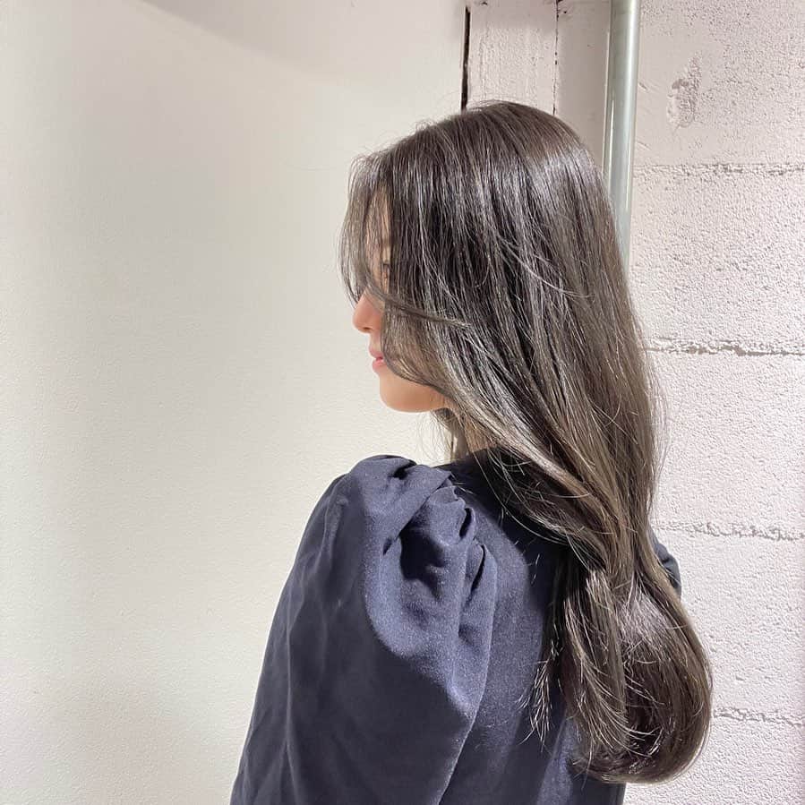 萩田帆風さんのインスタグラム写真 - (萩田帆風Instagram)「. 髪がちょーのびてびっくりしてる  こまめにメンテナンスしてもらってます🤲🏻」10月22日 17時34分 - honchandaayo