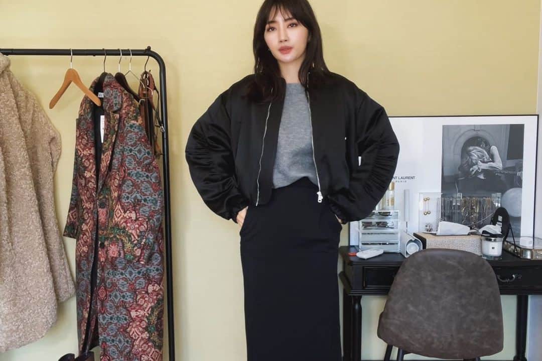 柳橋唯さんのインスタグラム写真 - (柳橋唯Instagram)「今宵のYouTubeは皆んな大好きZARAのアウター購入品紹介です #2枚目は安定に情緒不安定  アウターなので購入枚数は多くないですが #それでも8万超えという恐怖  気温も下がり、そろそろアウターを本格的に買い始める時期に差し掛かってきたと思いますので、参考にしていただけましたら幸いです  #噂の貴族コートも登場します #YouTubeへはプロフィール欄から」10月22日 20時31分 - yui.yanagihashi