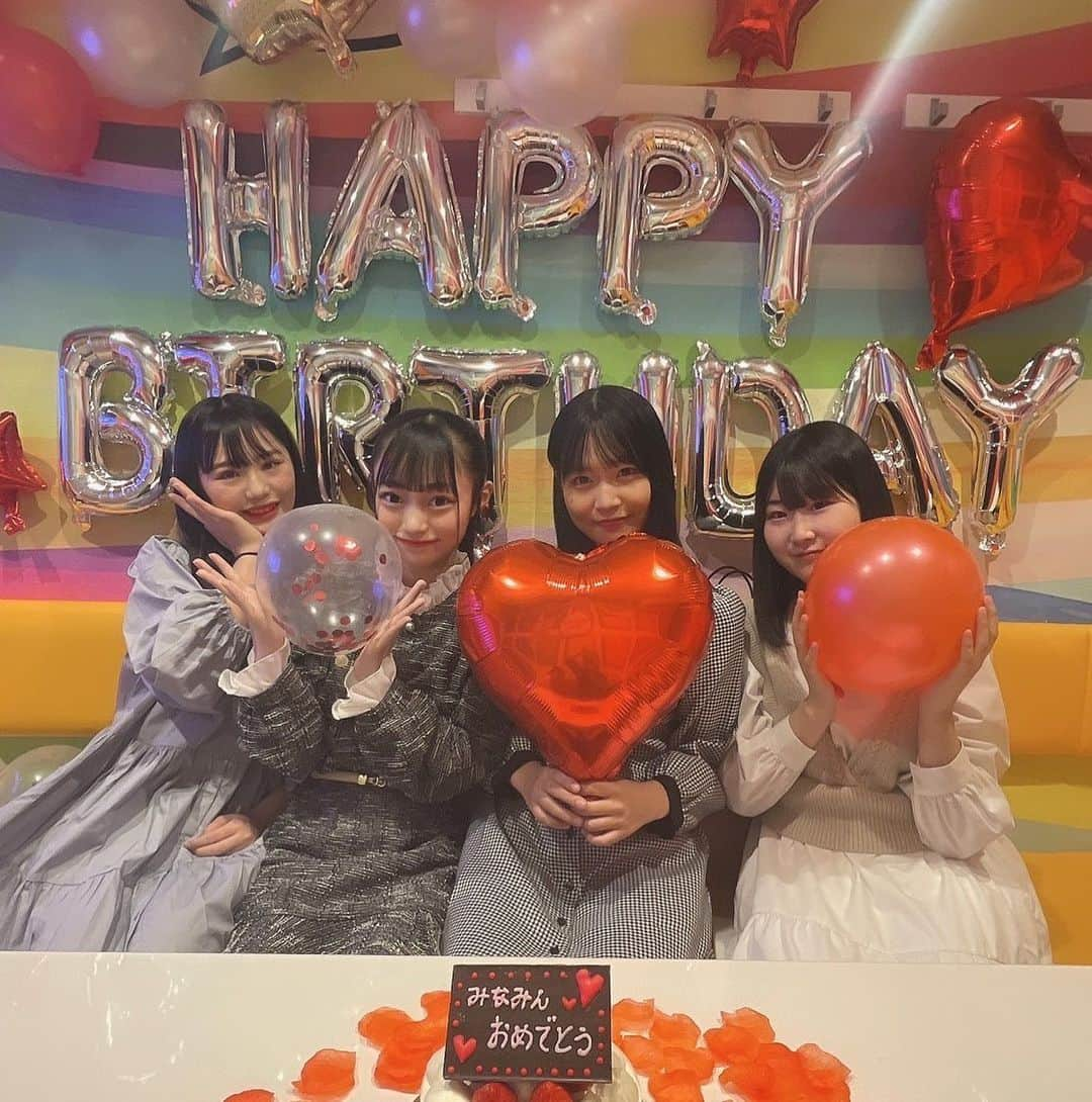 夢乃心咲さんのインスタグラム写真 - (夢乃心咲Instagram)「♥️ 南みゆか ♥️  お誕生日 ＆ ヤンマガWeb おめでとう !!  #osk #おーえすけー #happybirthday #06 #05 #愛知 #名古屋 #あいどる #idol #中学生#高校生 #followme #likes4like#ヤンマガweb #お誕生日 #おめでとう」10月22日 21時34分 - o2_.msk