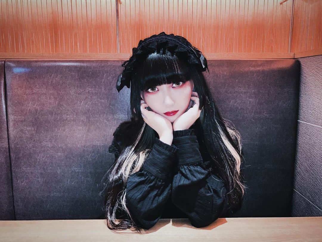 雅雀り子さんのインスタグラム写真 - (雅雀り子Instagram)「🦇🦇🦇」10月22日 23時14分 - riko0o_0o