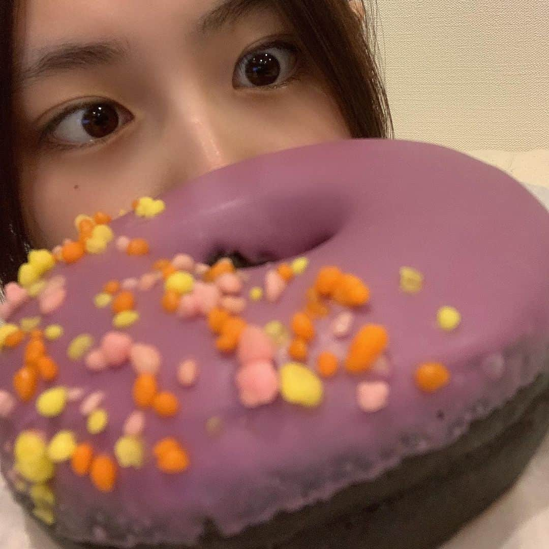 小林星蘭さんのインスタグラム写真 - (小林星蘭Instagram)「スタバのハロウィン期間限定ドーナツ🍩 . テスト終わって幸せです！！ 得点は…不安ですが🥺💦💦笑 . 風邪インフルコロナ寒暖差花粉その他いろいろ 皆様お気を付けて！！身体も心も元気でね☺️💎 #秋はどこに行ったんだろう  #マフラーもカイロももう使い始めちゃったよ   #🍩 #元気」10月22日 23時33分 - k_seiran_ta