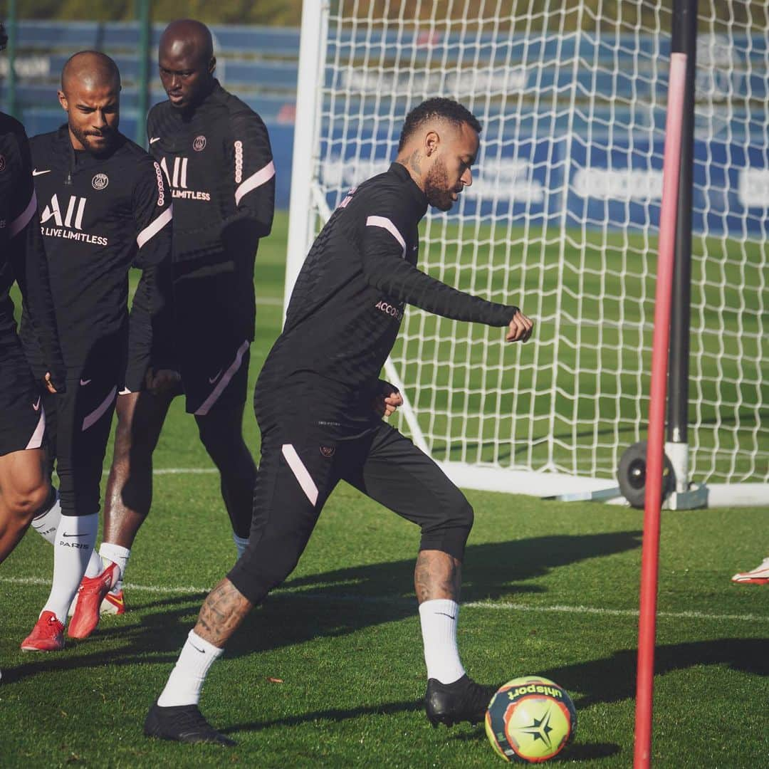 ネイマールさんのインスタグラム写真 - (ネイマールInstagram)「SEXTOU ⚽️」10月23日 2時12分 - neymarjr