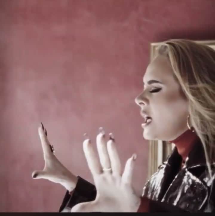 ランバンのインスタグラム：「You can’t deny Adele’s “Easy on Me” look is the perfect #FridayFeels mood.」