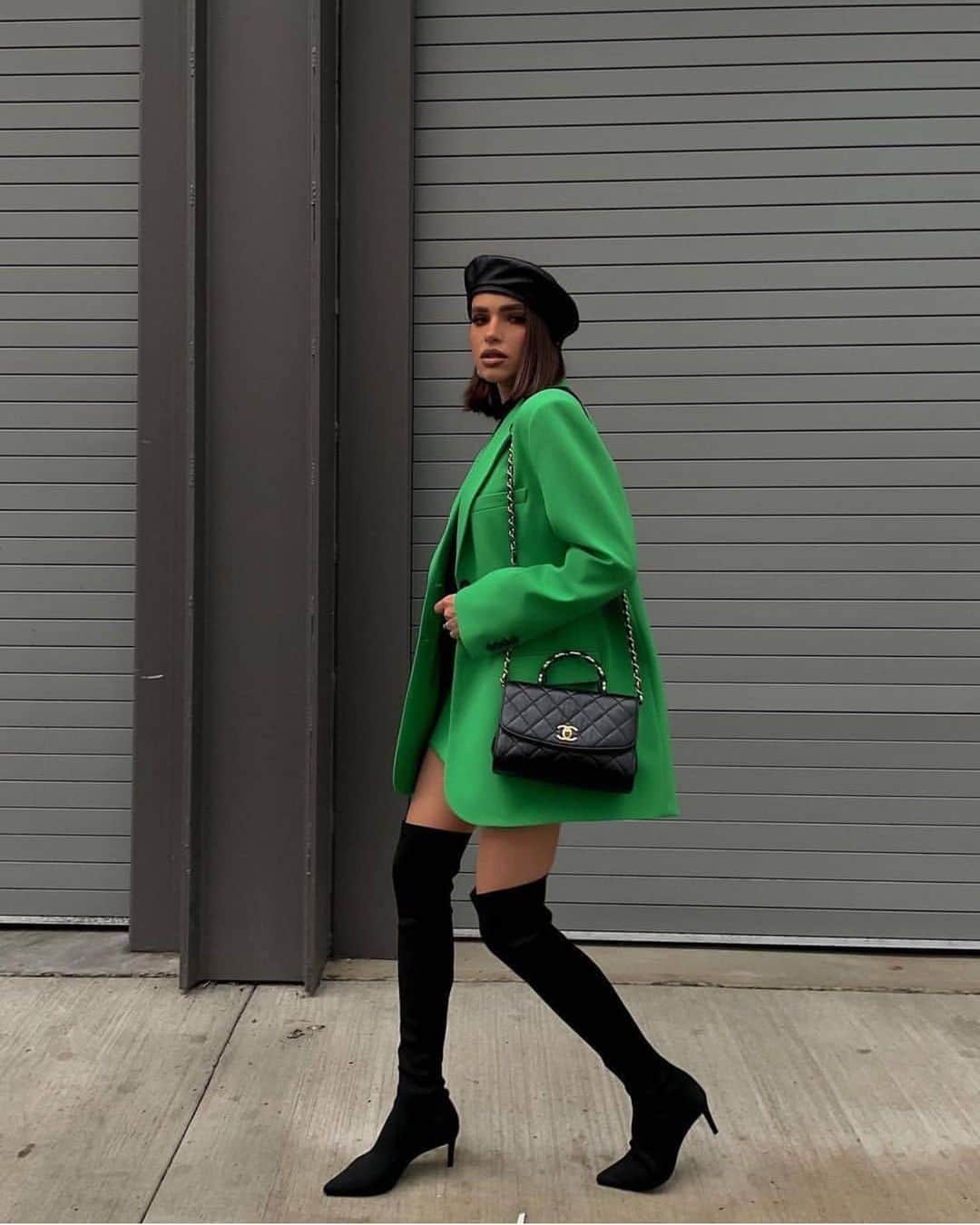 Fashion Climaxxさんのインスタグラム写真 - (Fashion ClimaxxInstagram)「Our love for green continues 💚. Our babe @vitaliia is continuing the green trend into fall and we are here for it. #LOVE😍 . . . . #falloutfit #falltrends #falltrend #greenoutfit #outfits #outfitinspo #greeninspo #fashionstyle #fashion #outfitoftheday #outfitinspiration #outfitfortoday #fallstyle #fashionblogger #fashioninspo #styleinspo」10月23日 5時15分 - fashionclimaxx2