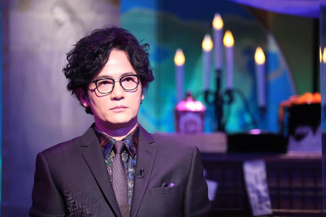 のインスタグラム：「#ほんとにあった怖い話2021特別編  楽しんでいただけましたか👻❓  今年もご覧いただき ありがとうございました🙇‍♀️✨  #稲垣吾郎 #ほん怖クラブ #はい吾郎さん #イワコデジマイワコデジマ #ほん怖五字切り」