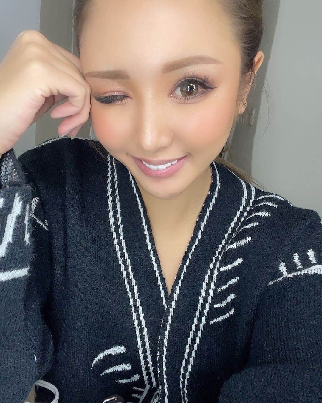 藤咲ひなたのインスタグラム：「トレ終わった✨ 来週からお仕事ですよーっと😘」