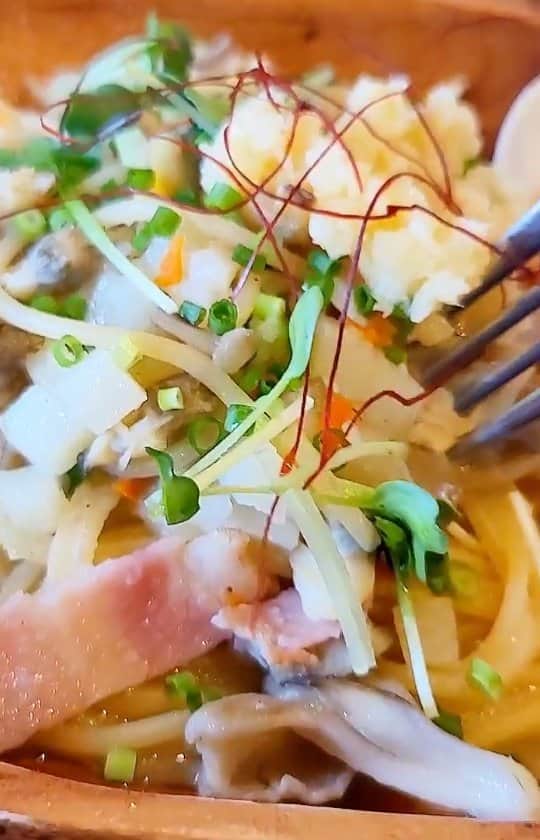 石関友梨のグルメインスタ