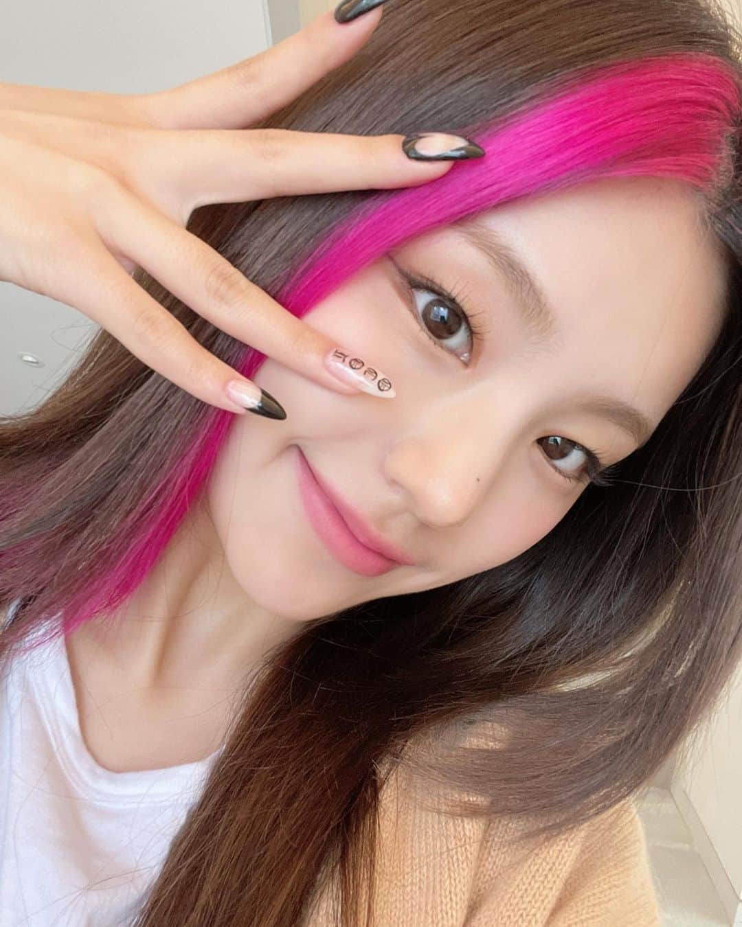 ITZYさんのインスタグラム写真 - (ITZYInstagram)「💘」10月23日 18時50分 - itzy.all.in.us