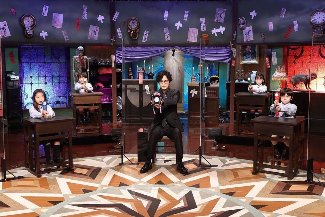 のインスタグラム：「＼ #ほん怖 まもなく放送👻‼️／  皆様、大変お待たせしました✨  このあと、21時〜 #ほんとにあった怖い話2021特別編 ついに放送です😄💕  心の準備はできていますか… ❓  最凶の夜をお楽しみに👻😱  #稲垣吾郎 #橋本環奈 #乃木坂46 #与田祐希 #山崎育三郎 #3時のヒロイン #ゆめっち」