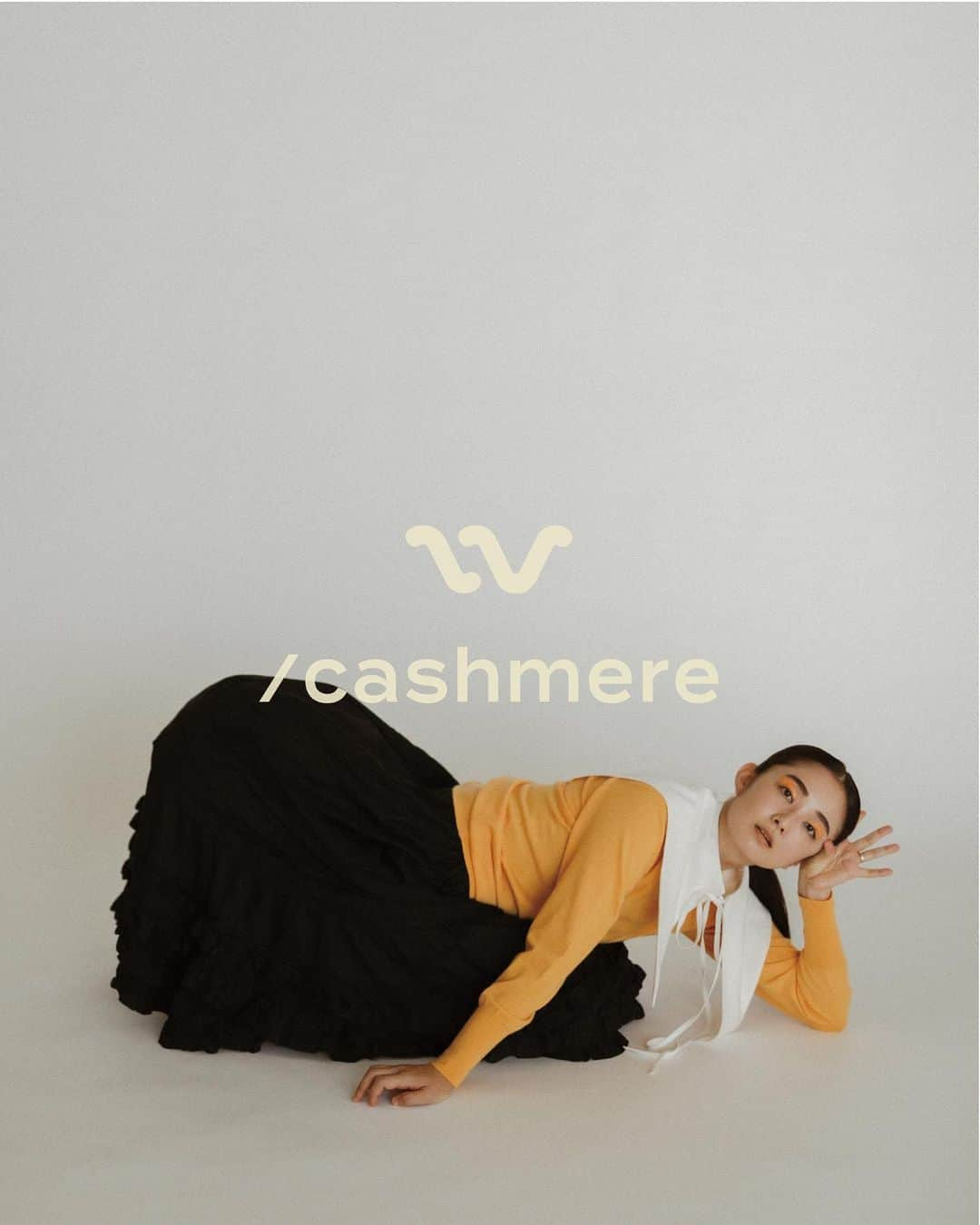 saki kojimaさんのインスタグラム写真 - (saki kojimaInstagram)「. @wcashmere.official のスナップ企画 【 Snap for 6 people 】をまるっと担当しました💎 . カシミアという素材のこだわりはもちろんですが、 本当〜にどのカラーも可愛い！というのが第一印象だったので今回はカラーをテーマに６名の素敵な皆様に着用いただきました。 ６名の雰囲気が個人的にも大好きなので私服と合わせて自由にコーディネートを組んでいただいたのですが、 何よりもこの企画わたしが1番楽しかった〜🥺です。 . 年齢も職業もバラバラな６名の皆様、 それぞれにちょこっとコメントもいただいております✍️ (お話聞いている時間も楽しかった、、) 是非、公式アカウントにてご覧いただけたら嬉しいです。 . ご協力いただきました皆様、ありがとうございました✨ . @mayamichi @chocochop2 @mariehayashida @k_tachi129 @payacat @ayumi6316  📸 @natsumiito.p 👗 @wcashmere.official  . . はあ〜、洋服って楽しい。好き🥺❣️」10月23日 21時23分 - kojima__saki