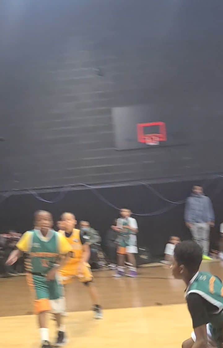 call me Lix the 6-Toyのインスタグラム：「Lehhhhhhhh gooooo!!!!! #aaubasketball #NJ #basketballdad」