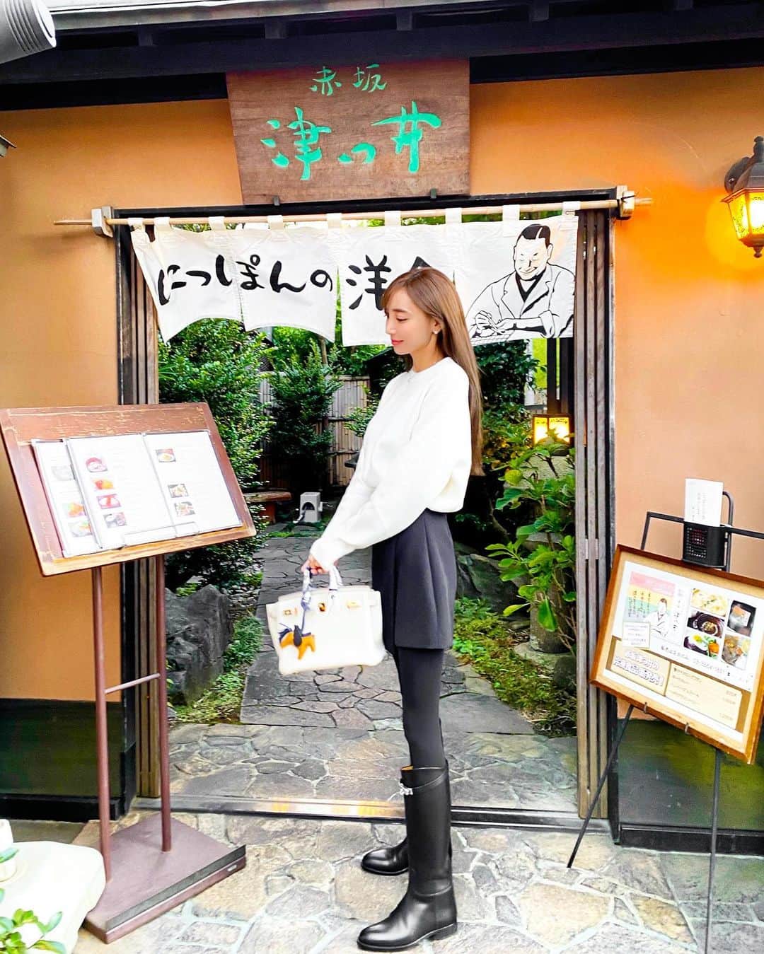 岡部あゆみのグルメインスタ